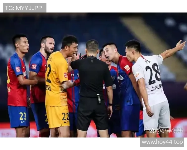 全球主要足球联赛裁判判罚争议事件盘点与深度解析